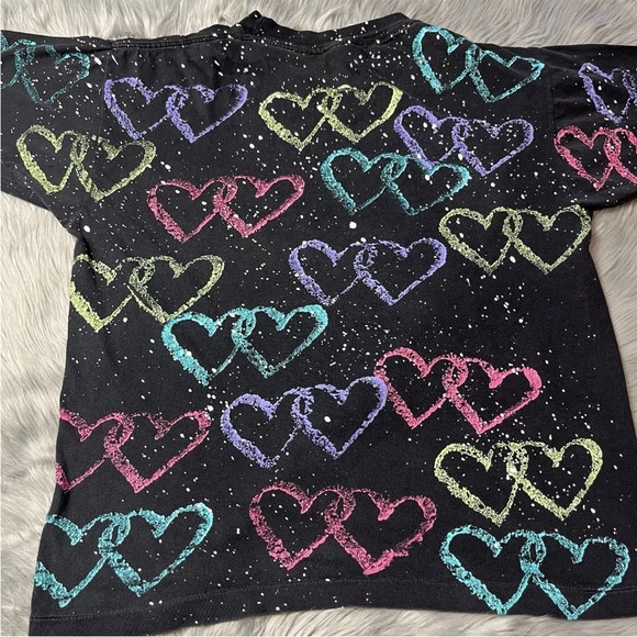 Vintage Adults AOP Splatter Paint Black Single Stitch Heart T Shirt - Picture 3 of 16
